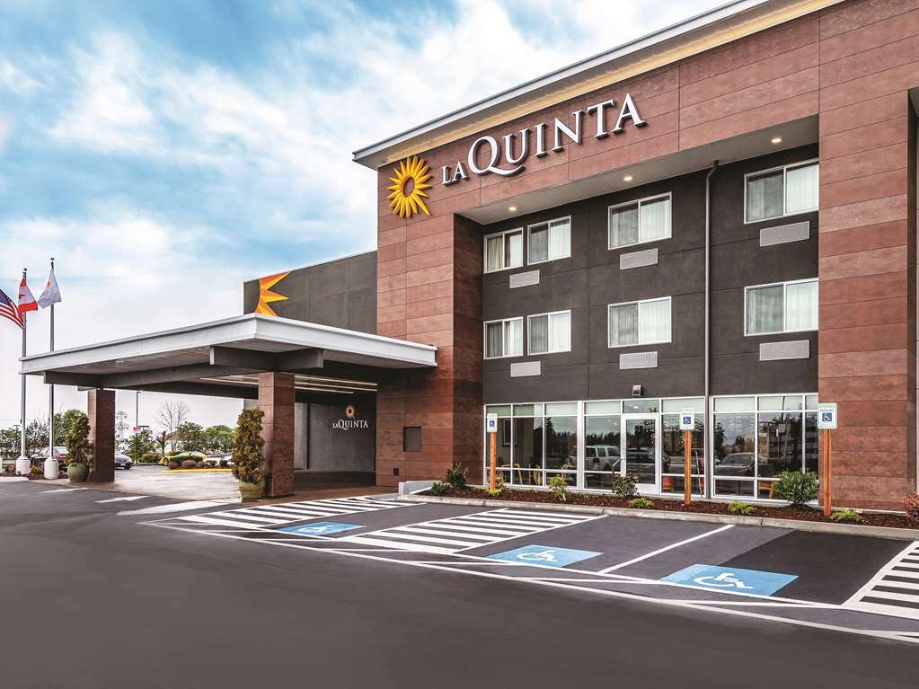 La Quinta By Wyndham Seattle Federal Way Hotel Exterior photo